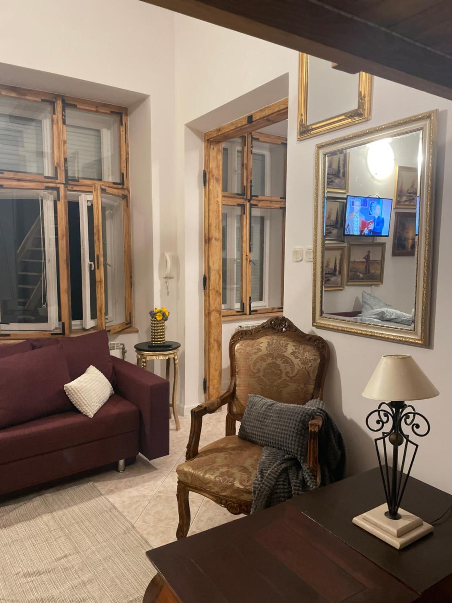 Family Apartment *